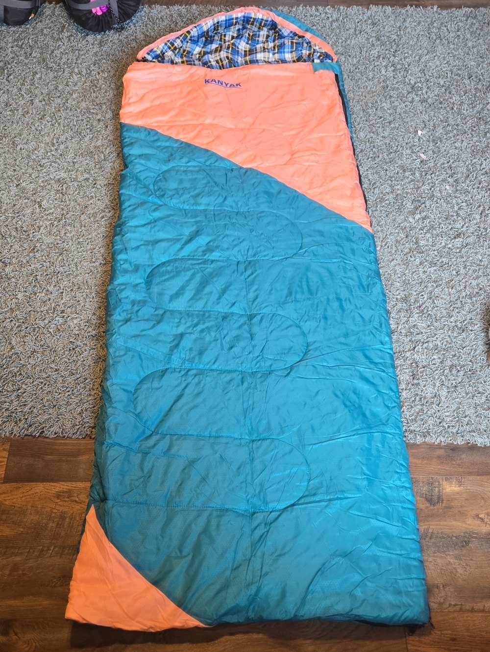 Kanyak 32F Adult Teal And Coral Sleeping Bag